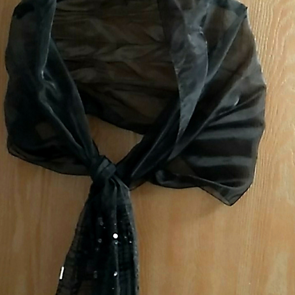 Worthington Beautiful Wrap